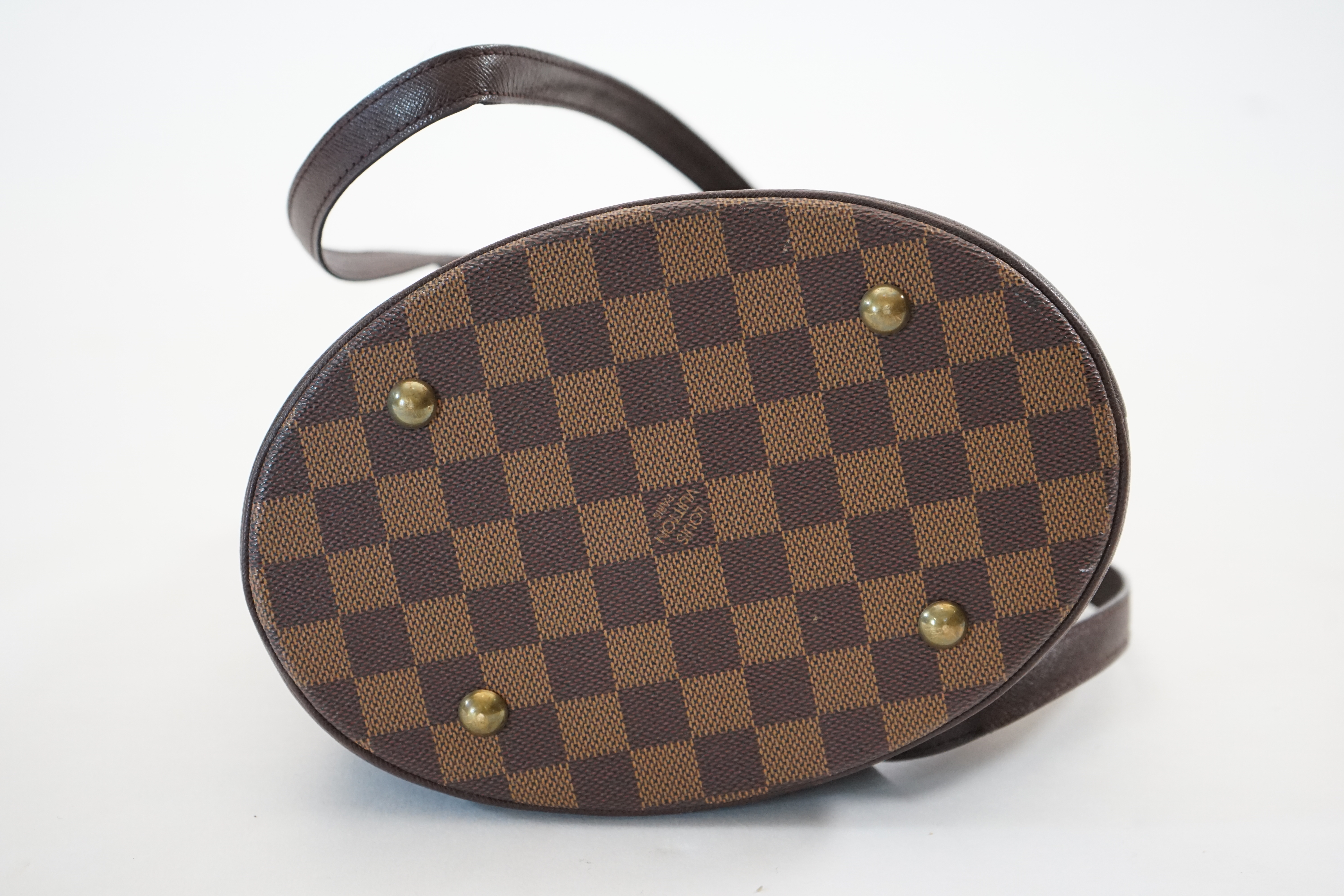 A Louis Vuitton Damier Ebene Marais bucket bag, width 23cm, depth 16cm, height 25cm